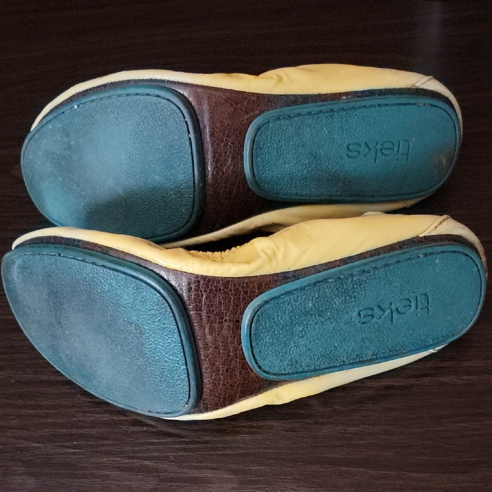 Yellow Patent Ballet Flats - Picture 7 of 7